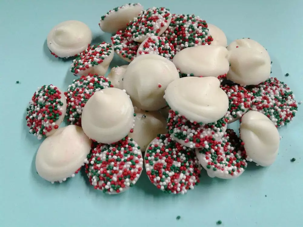 Reppert's Candies - Oley, PA White Smooth And Melty Mints Christmas Red Green Topping 2 Pounds 3 Reppert's Candies - Oley, PA White Smooth And Melty Mints Christmas Red Green Topping 2 Pounds